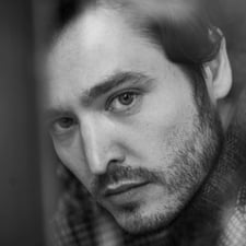 Alexander Vlahos - Actors - Profile Pic