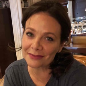 Meredith Salenger - Actors - Profile Pic