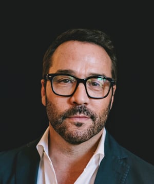 Photo of Jeremy Piven, click to book