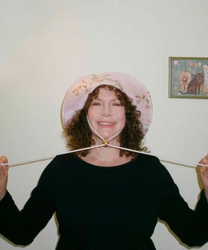 Photo of Susie Essman, click to book