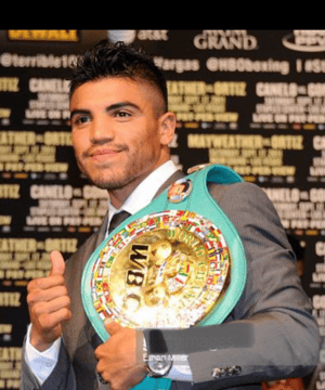 Photo of Victor Ortiz, click to book