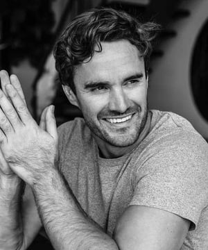 Photo of Thom Evans, click to book
