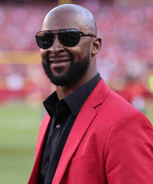 Photo of Dante Hall, click to book