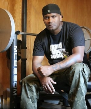 Photo of Shawn Fonteno, click to book