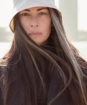 Photo of Stacy London, click to book