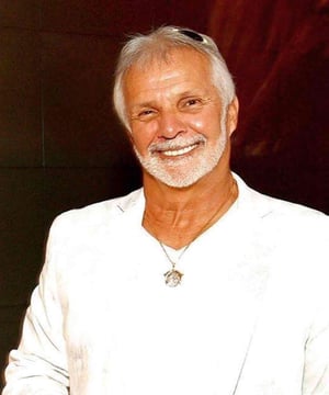 Photo of Captain Lee, click to book