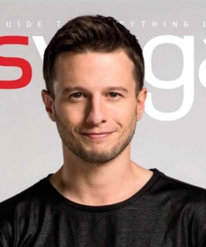 Photo of Mat Franco, click to book