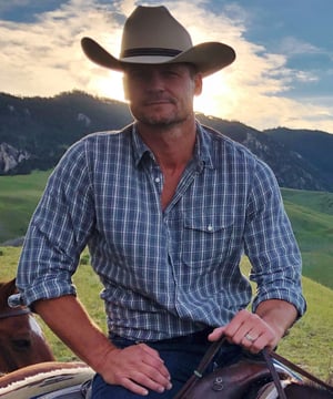 Photo of Bailey Chase, click to book