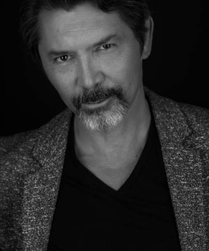 Photo of Lou Diamond Phillips, click to book