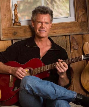 Photo of Randy Travis, click to book