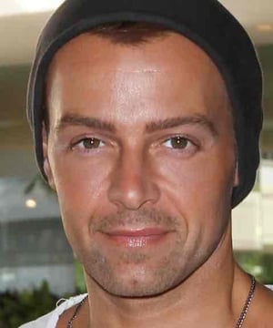 Photo of Joey Lawrence, click to book