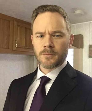 Photo of Aaron Ashmore, click to book