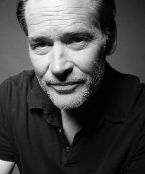 Photo of James Remar, click to book