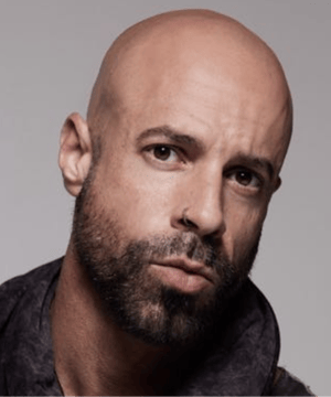 Photo of Chris Daughtry, click to book