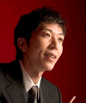 Photo of 前田知洋, click to book