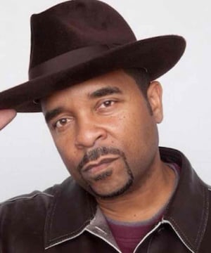 Photo of Sir Mix-A-Lot, click to book