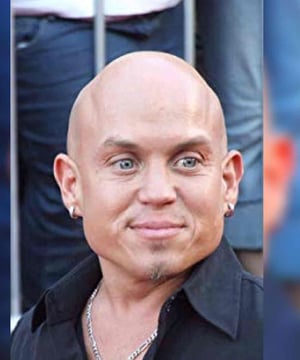 Photo of Martin Klebba, click to book