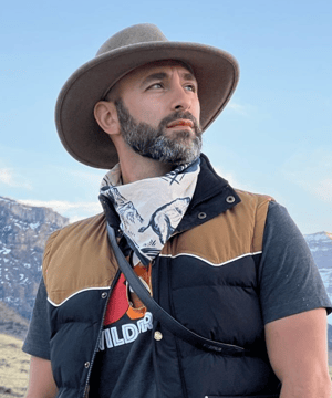 Photo of Coyote Peterson, click to book