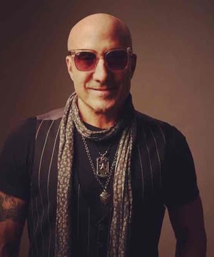 Photo of Kenny Aronoff, click to book