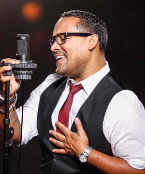 Photo of George LaMond, click to book